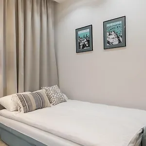 Twarda 14 - Elegant By Renters Apartament